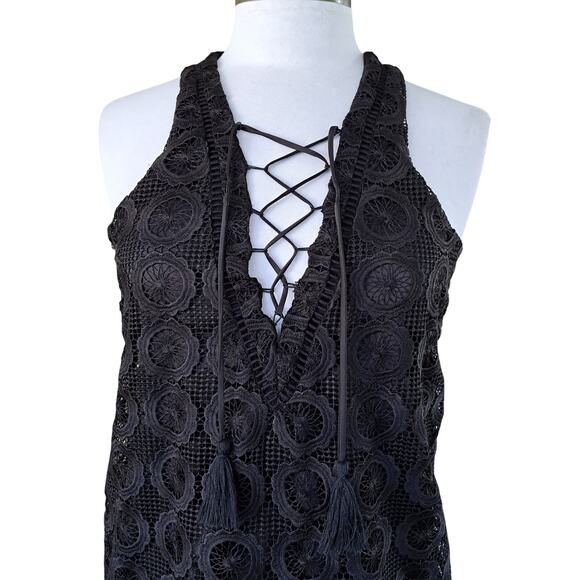 Lovers & Friends Escape Black Lace Up Crochet Mini Shift Dress Size Small - Picture 6 of 9
